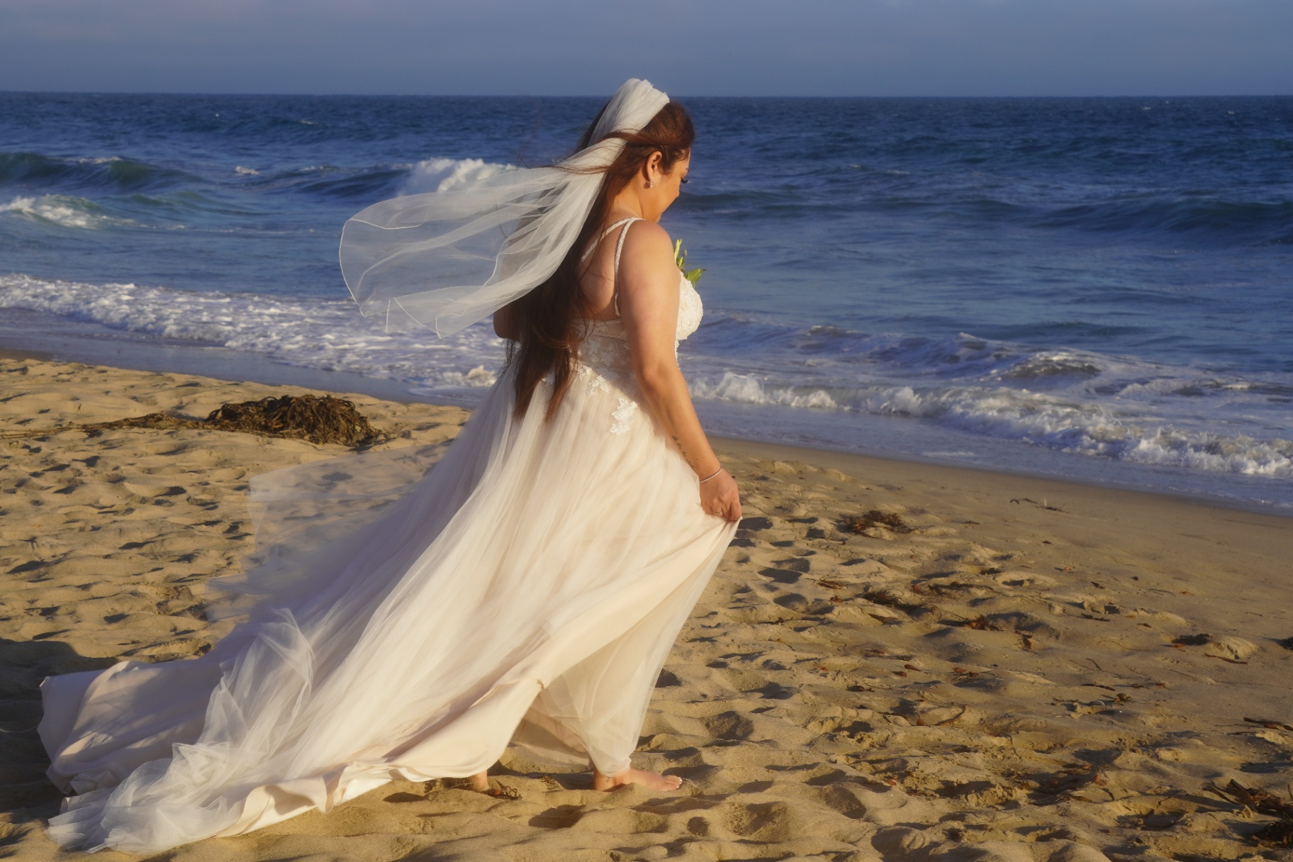 Hawaii wedding moment