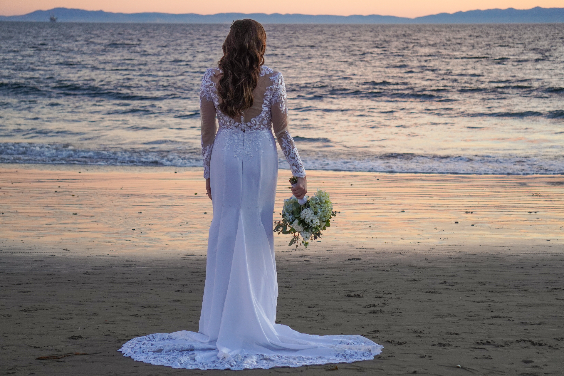 Hawaii wedding moment